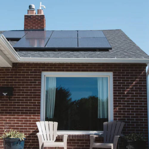 casa com painel solar